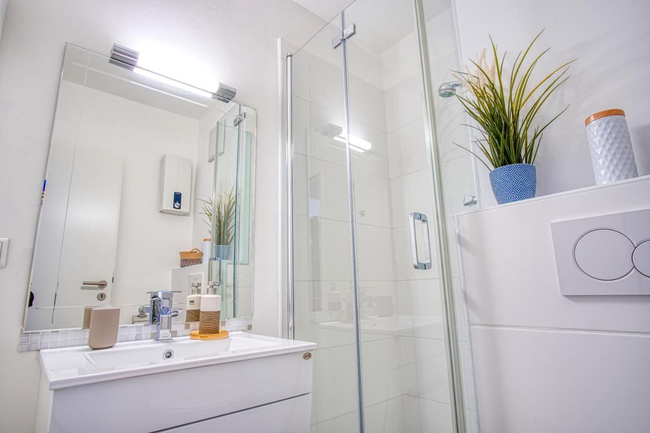Homefy Apartment Essen Mit Aufzug Und Parkplatz Bagian luar foto