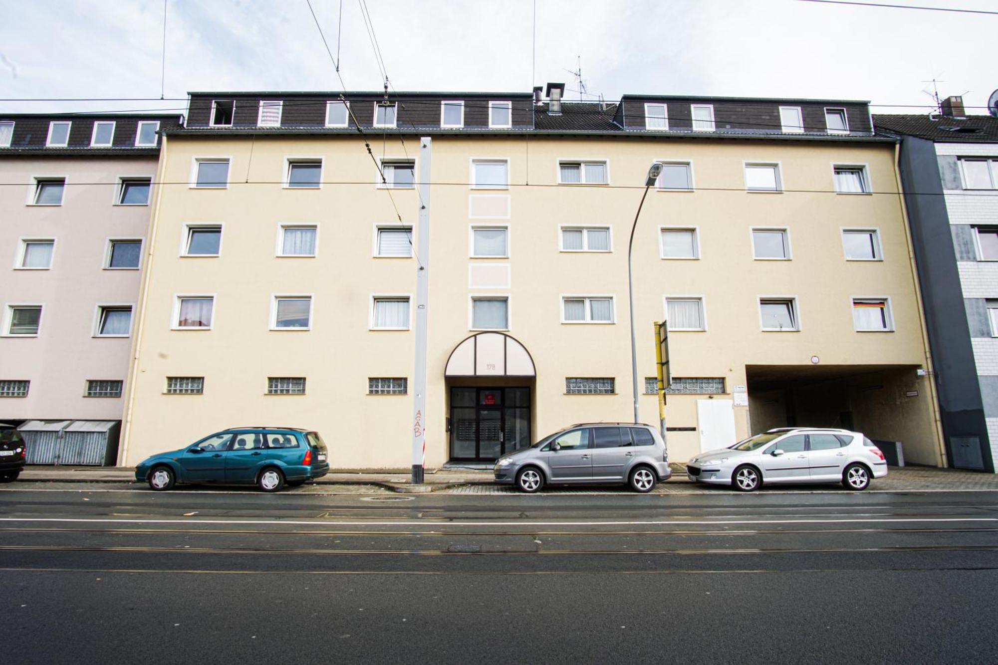 Homefy Apartment Essen Mit Aufzug Und Parkplatz Bagian luar foto